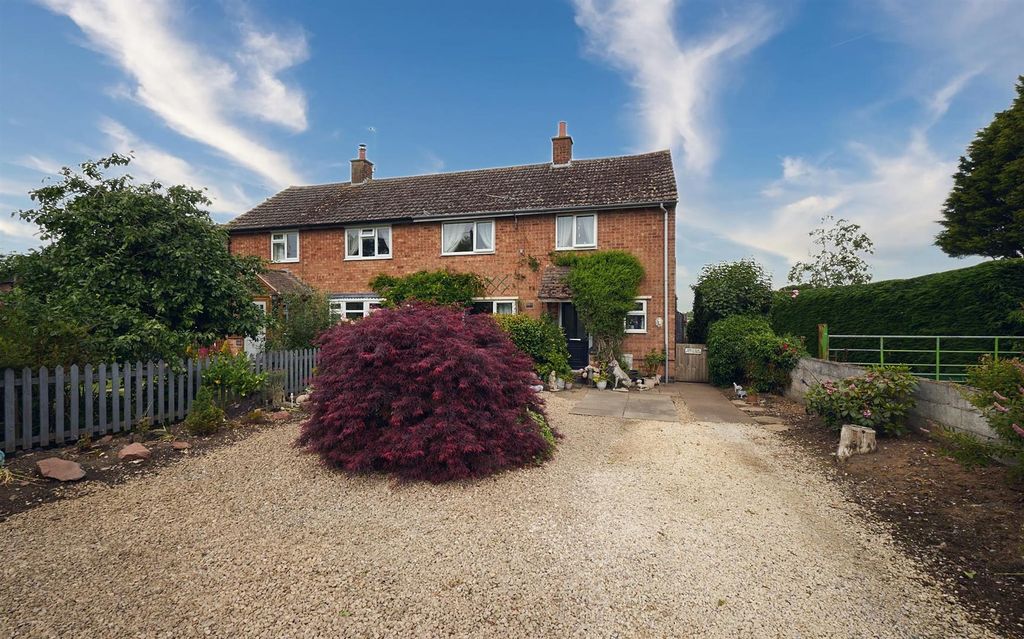Property photo 1 of 9 Front.Jpg