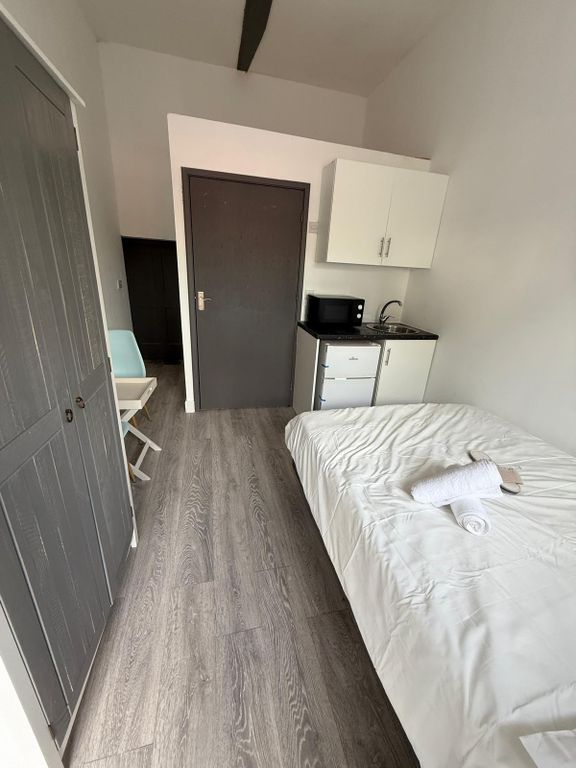 Property photo 2 of 3