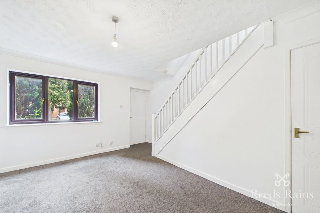 Property photo 2 of 10 Picture No. 14
