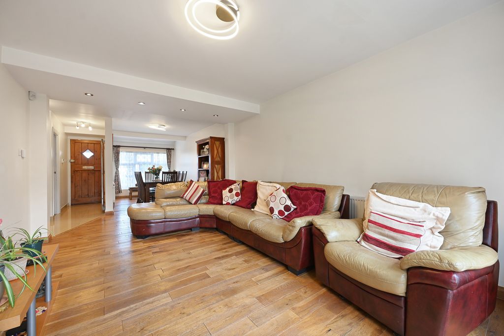 Property photo 3 of 12 11