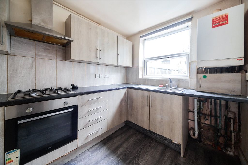 Property photo 3 of 9 Picture No. 04