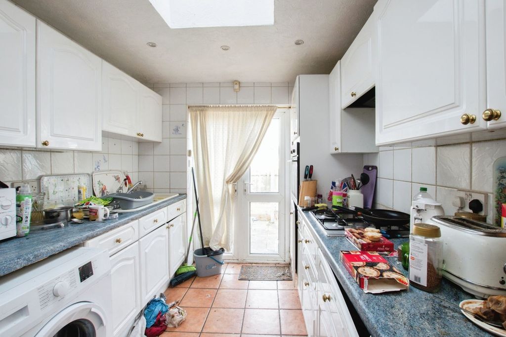 Property photo 3 of 16