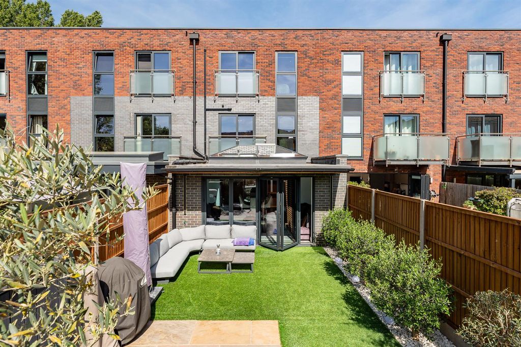 Property photo 3 of 40 External-2.Jpg