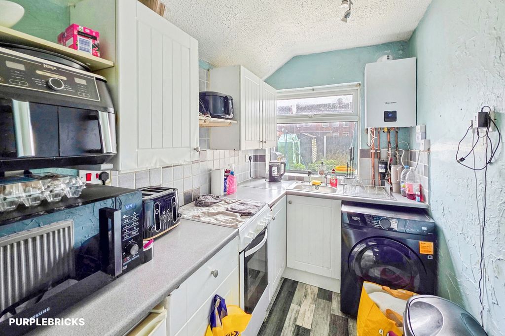 Property photo 3 of 16