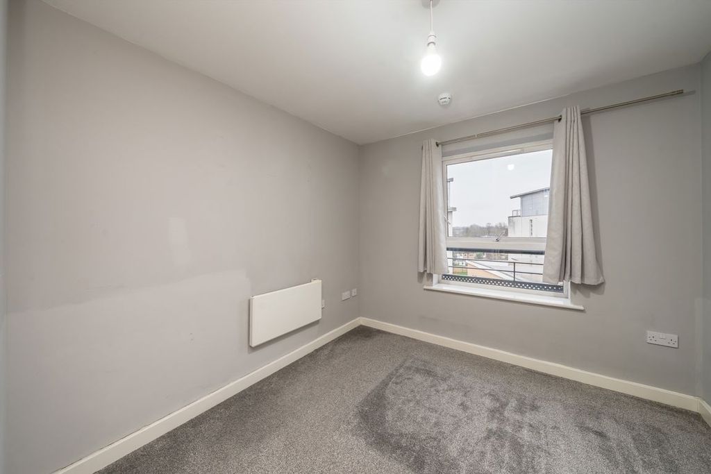 Property photo 3 of 4