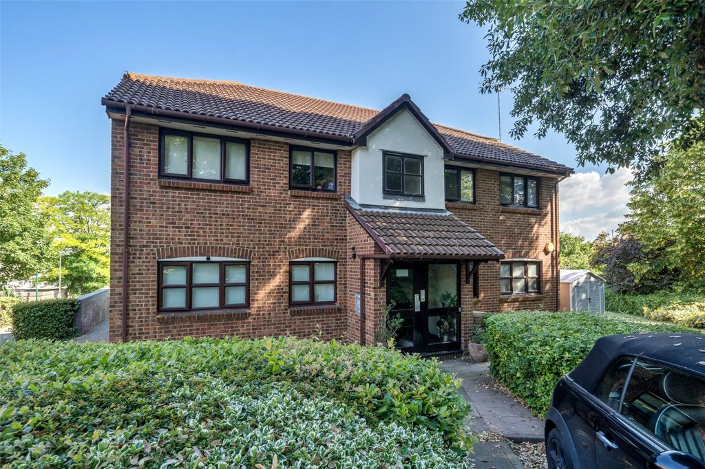 Property photo 1 of 24 External