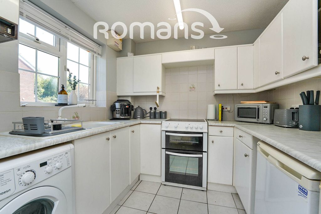 Property photo 2 of 8 2