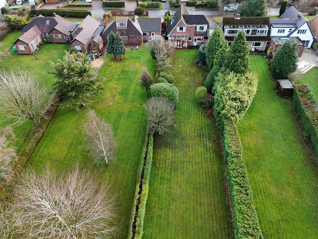 Property photo 2 of 36