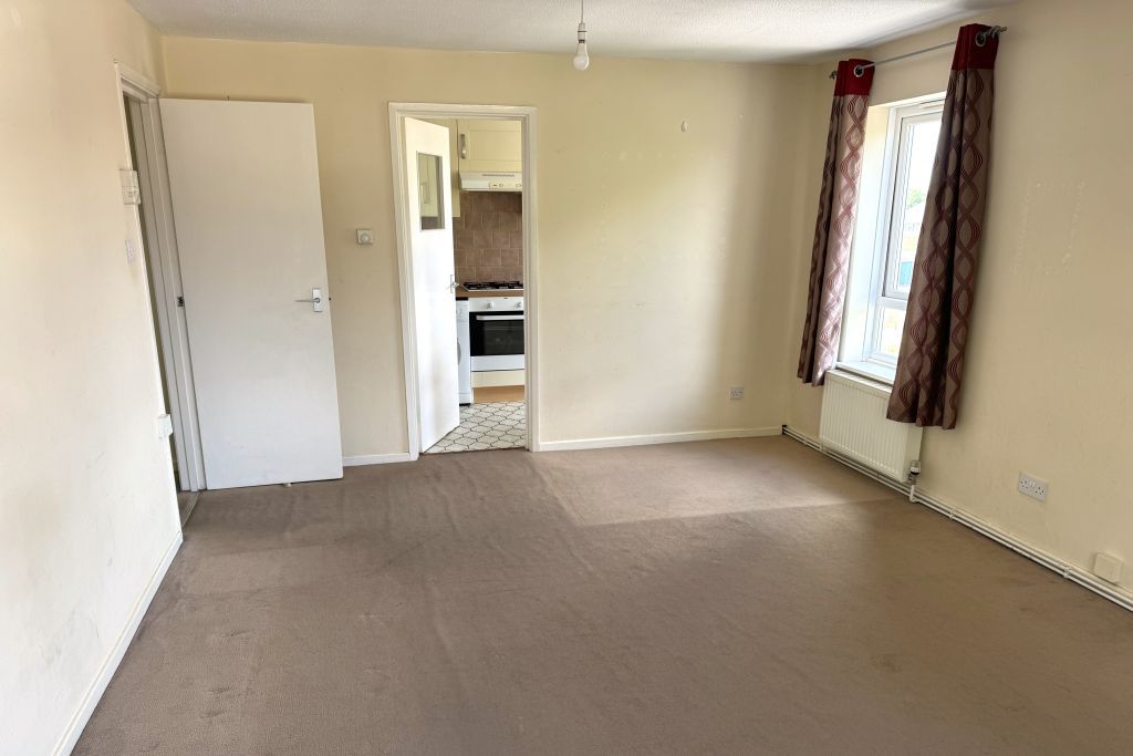 Property photo 3 of 11