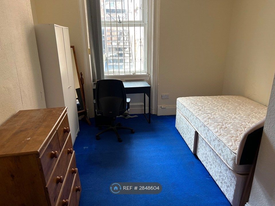 Property photo 1 of 2