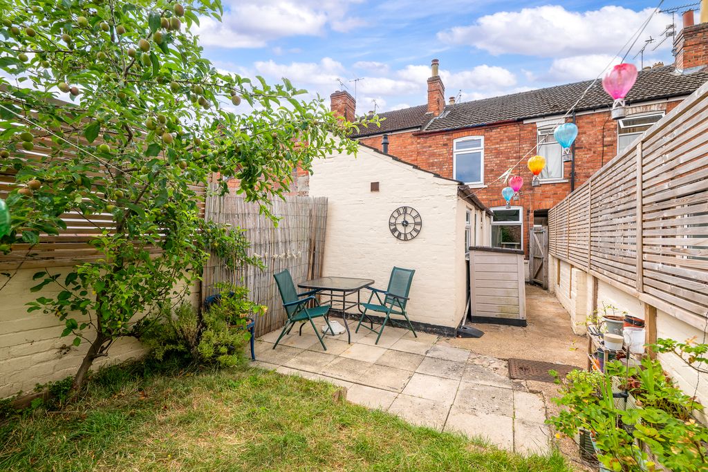 Property photo 2 of 16
