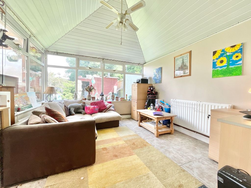 Property photo 3 of 26