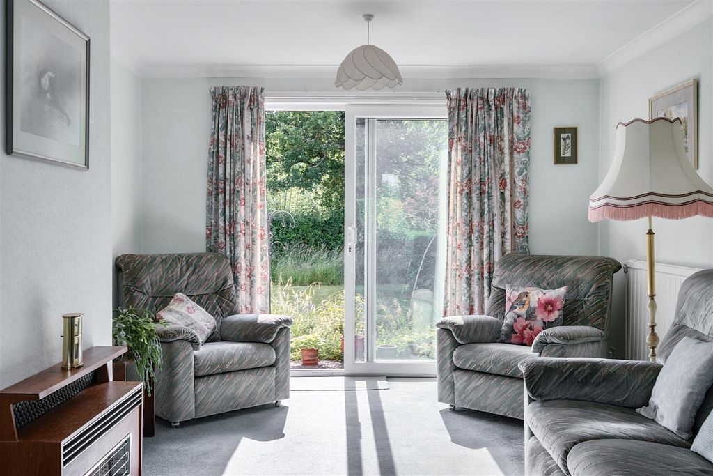 Property photo 3 of 22 1309277-10-6849Ca270Fdd7.Jpg