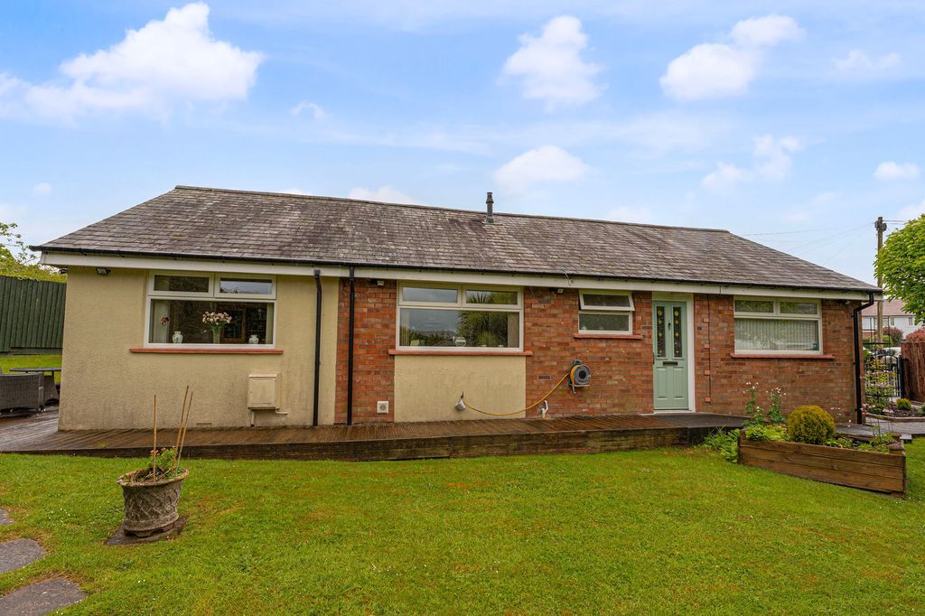 Property photo 1 of 35