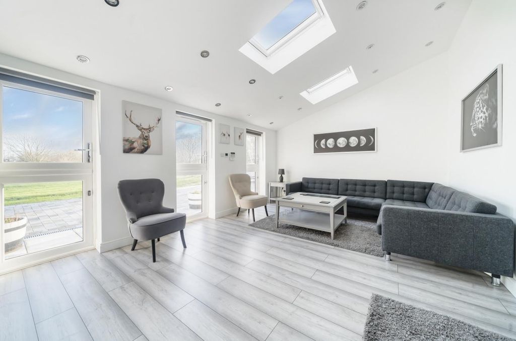 Property photo 2 of 20 1077661 (2).Jpg