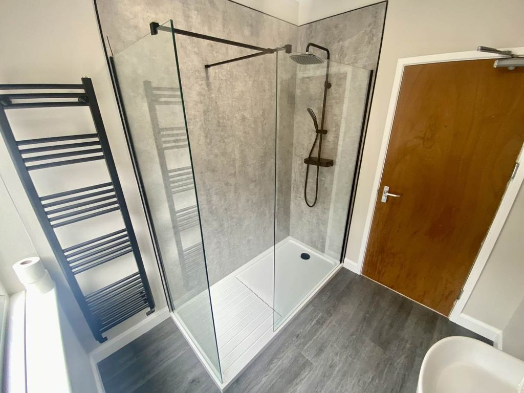 Property photo 3 of 12 Img_5570