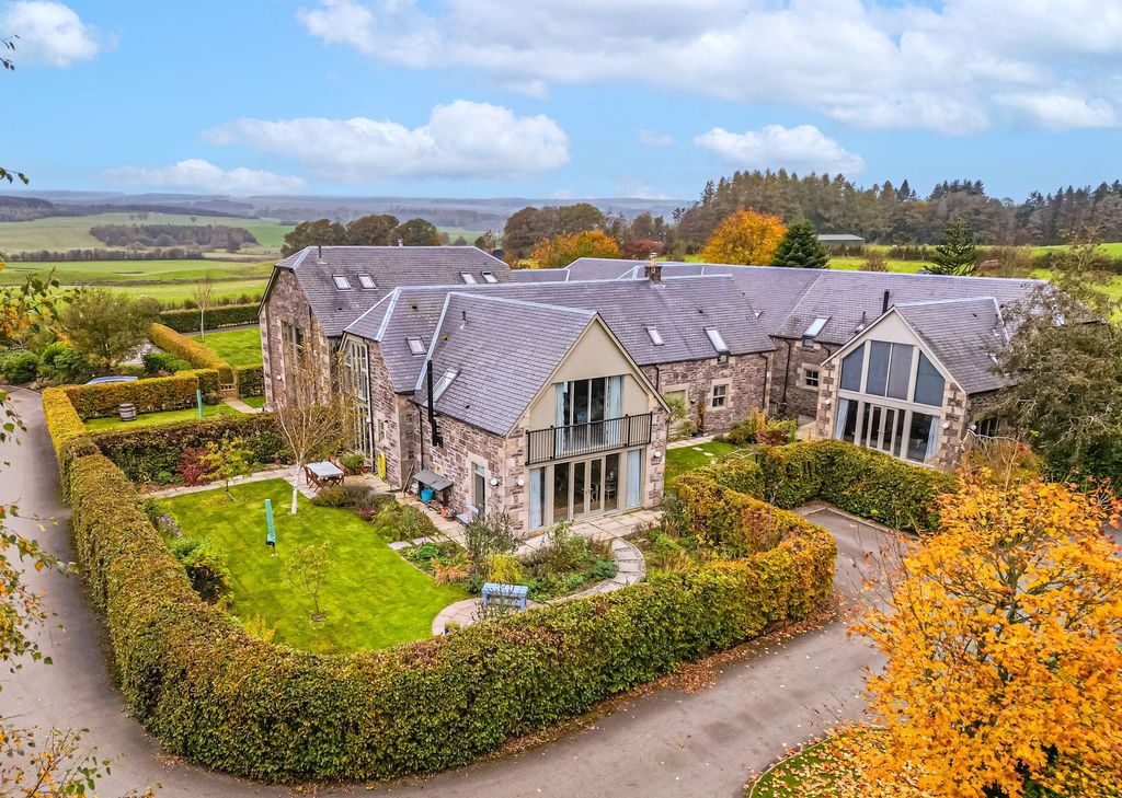 Property photo 1 of 35