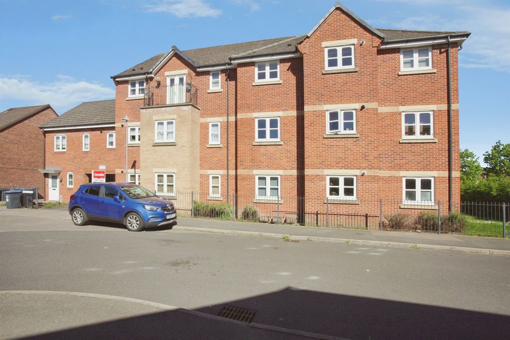 Property photo 1 of 22
