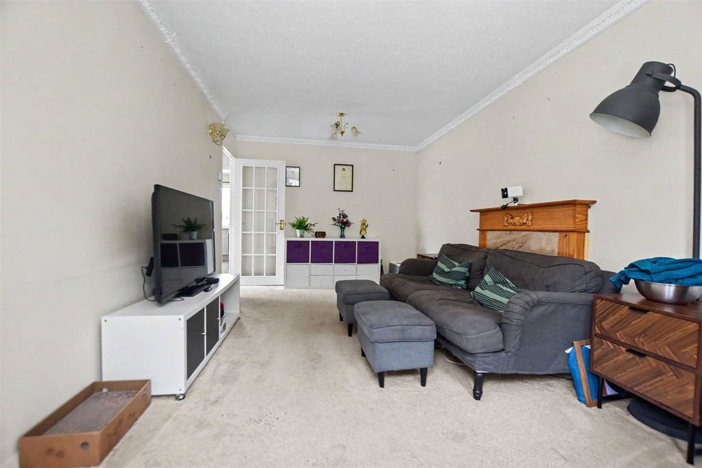 Property photo 3 of 15 Picture No. 24