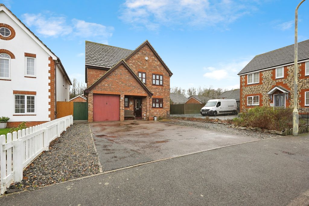 Property photo 1 of 24 Front External