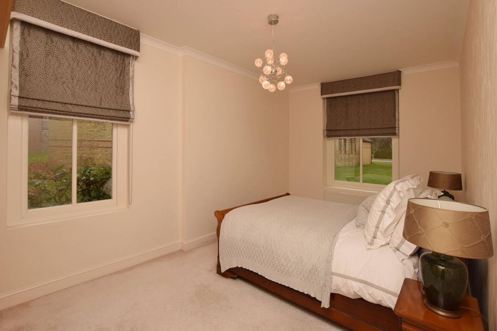 Property photo 3 of 9