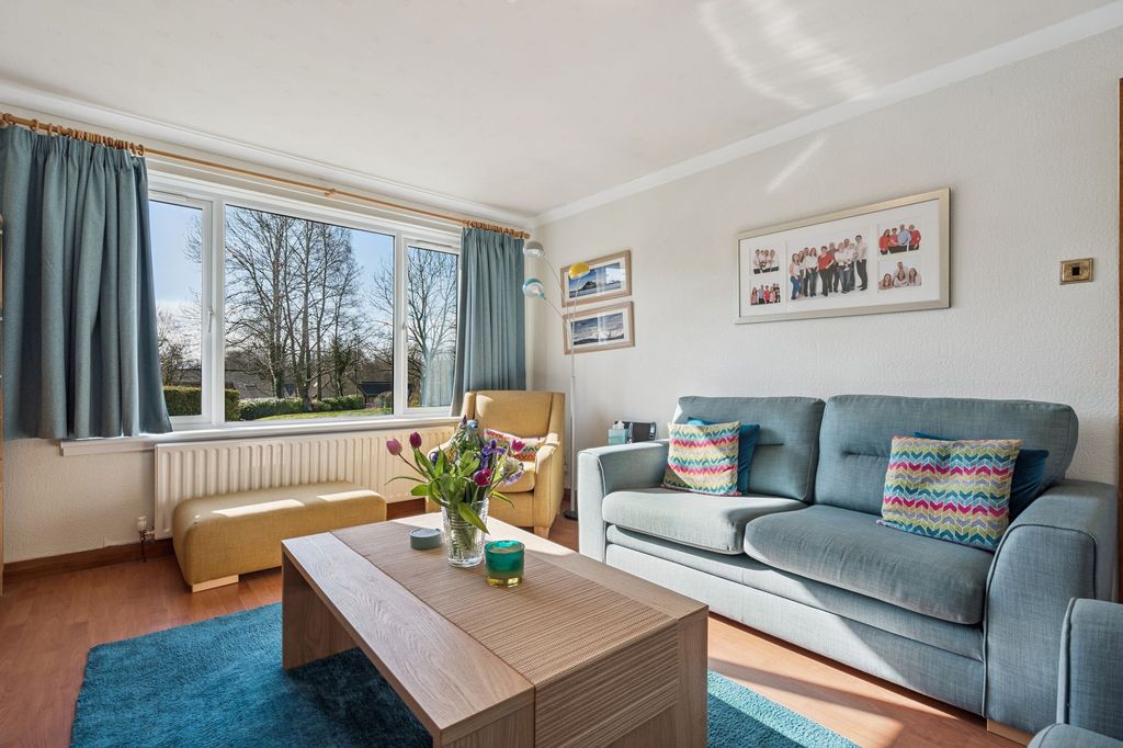 Property photo 3 of 25