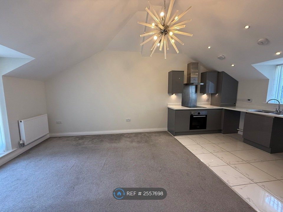Property photo 2 of 8 Kitchen/Living Room