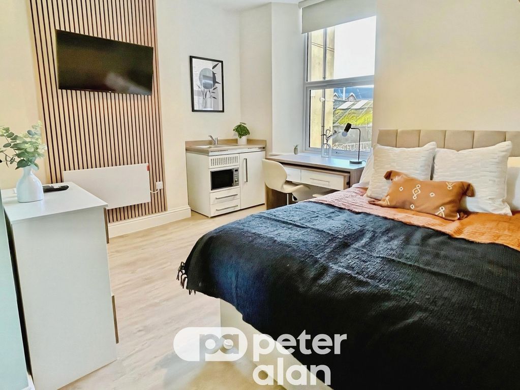 Property photo 1 of 9 Main