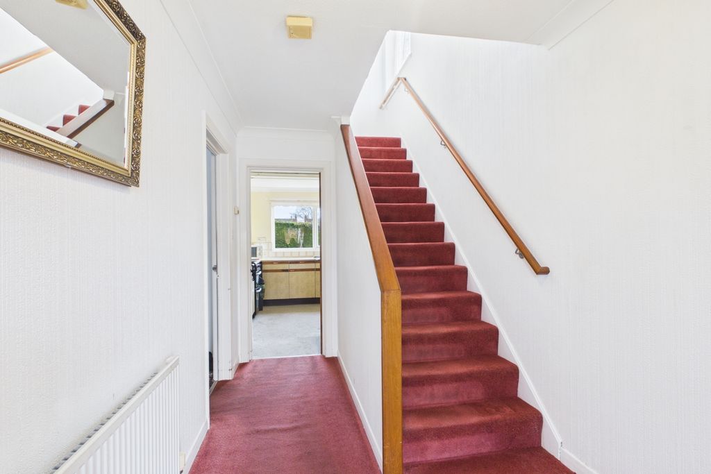 Property photo 2 of 22 Cam04671G0-Pr0140-Still001