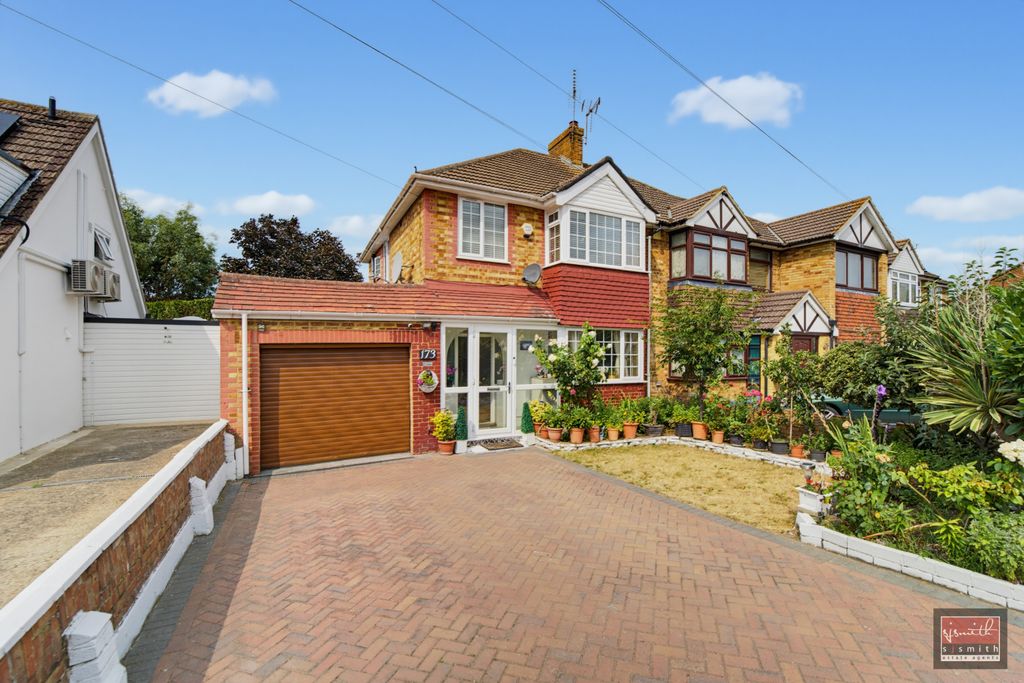 Property photo 1 of 16 Dsc06430