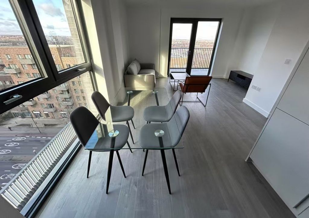 Property photo 2 of 13