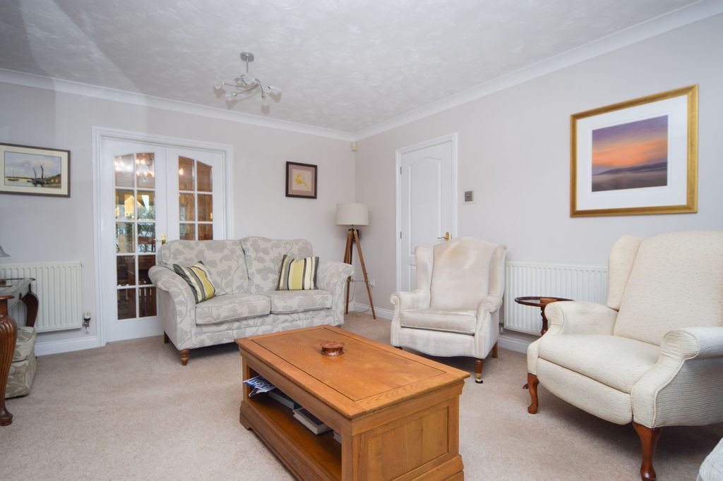 Property photo 3 of 22