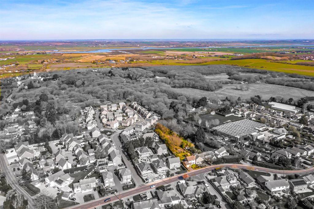 Property photo 1 of 27