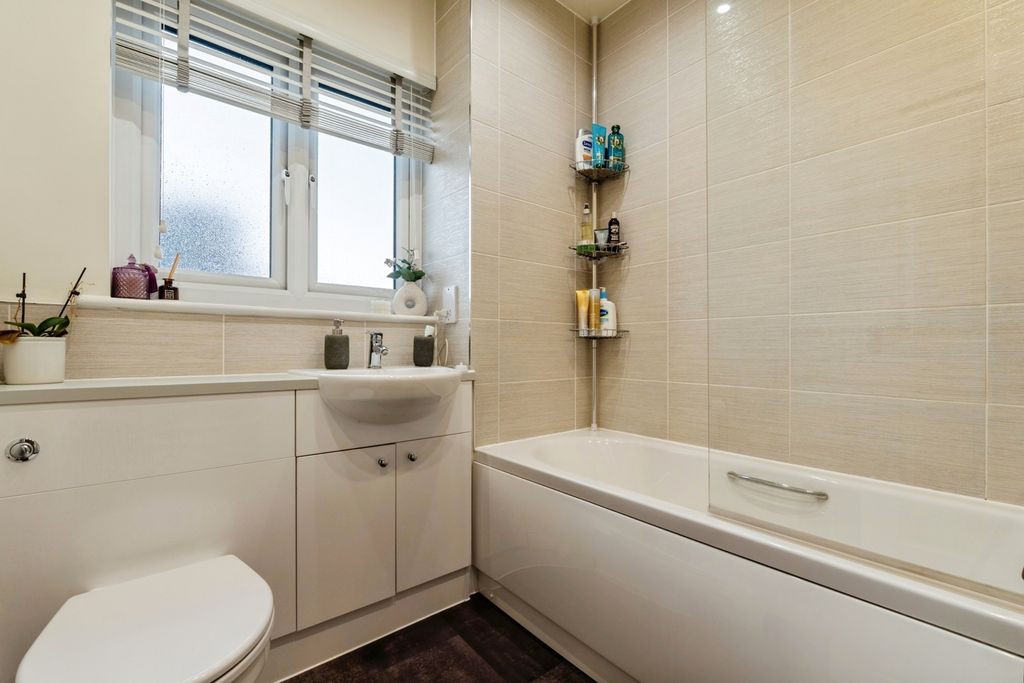 Property photo 3 of 18 Pbox-Img.Jpg