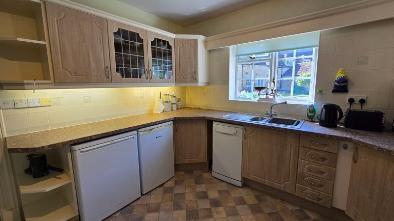 Property photo 3 of 15 Photo 2