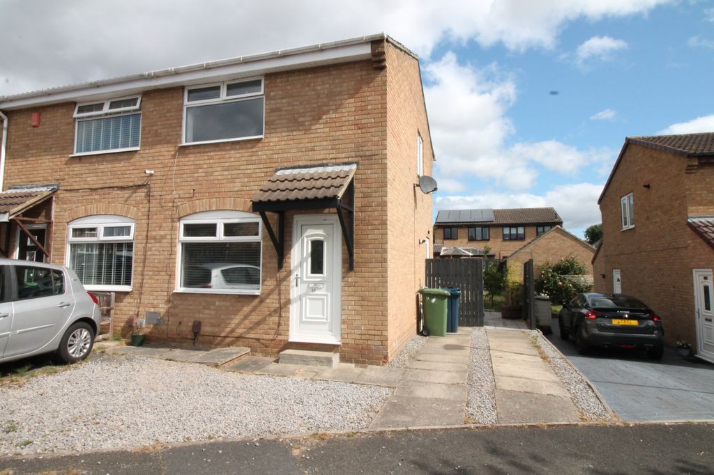 Property photo 1 of 11 Front External