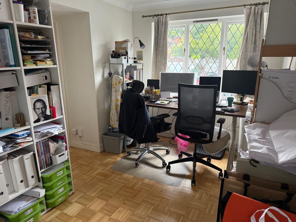 Property photo 2 of 10