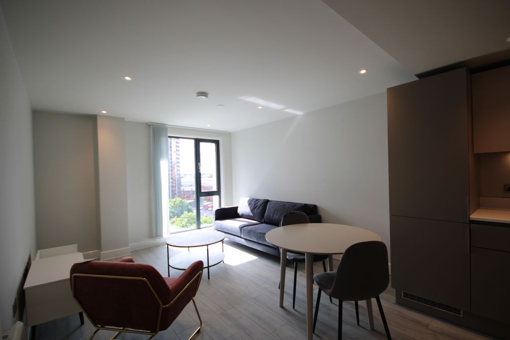 Property photo 2 of 14