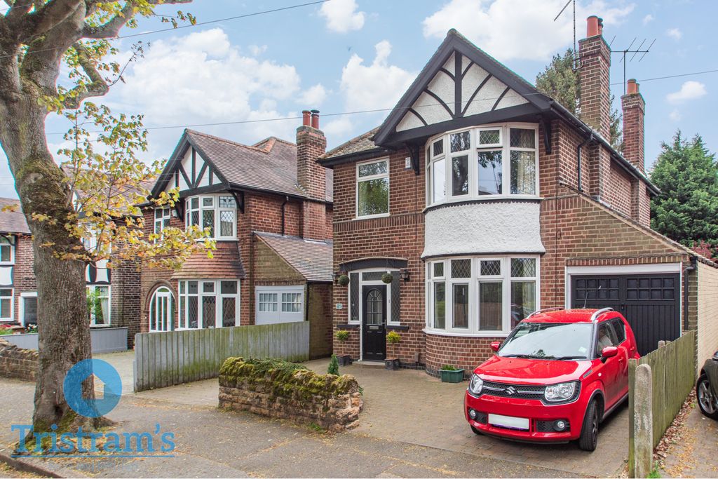 Property photo 1 of 34