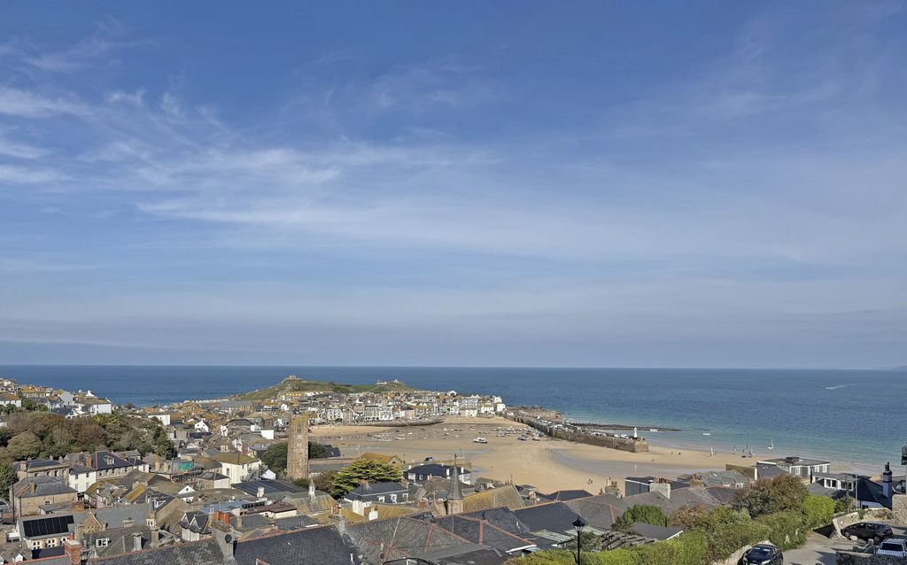 Property photo 1 of 12 Photo 1