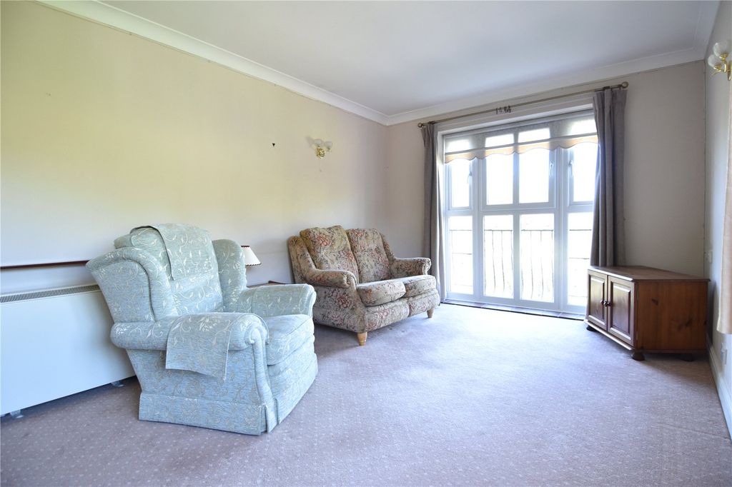Property photo 2 of 15 Picture No. 24