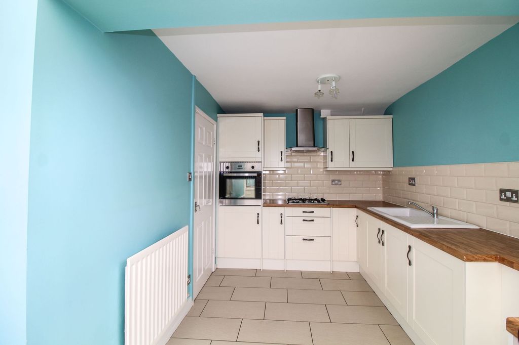 Property photo 3 of 13