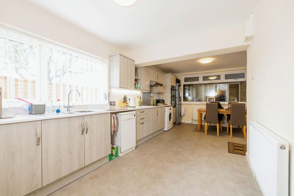 Property photo 2 of 17 Photography