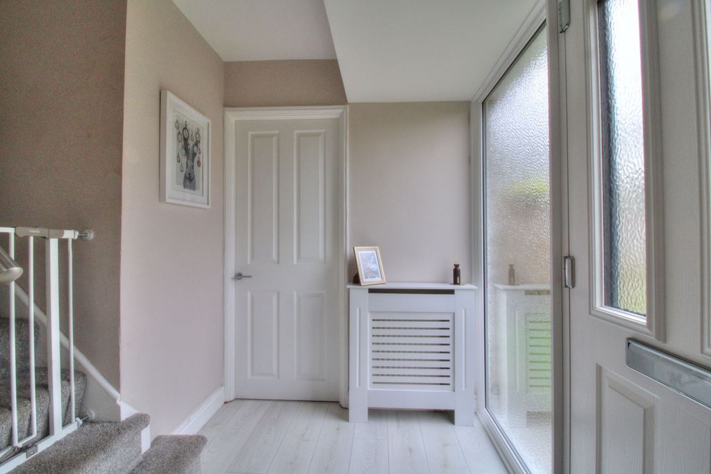 Property photo 2 of 17 Img_5183_4_5