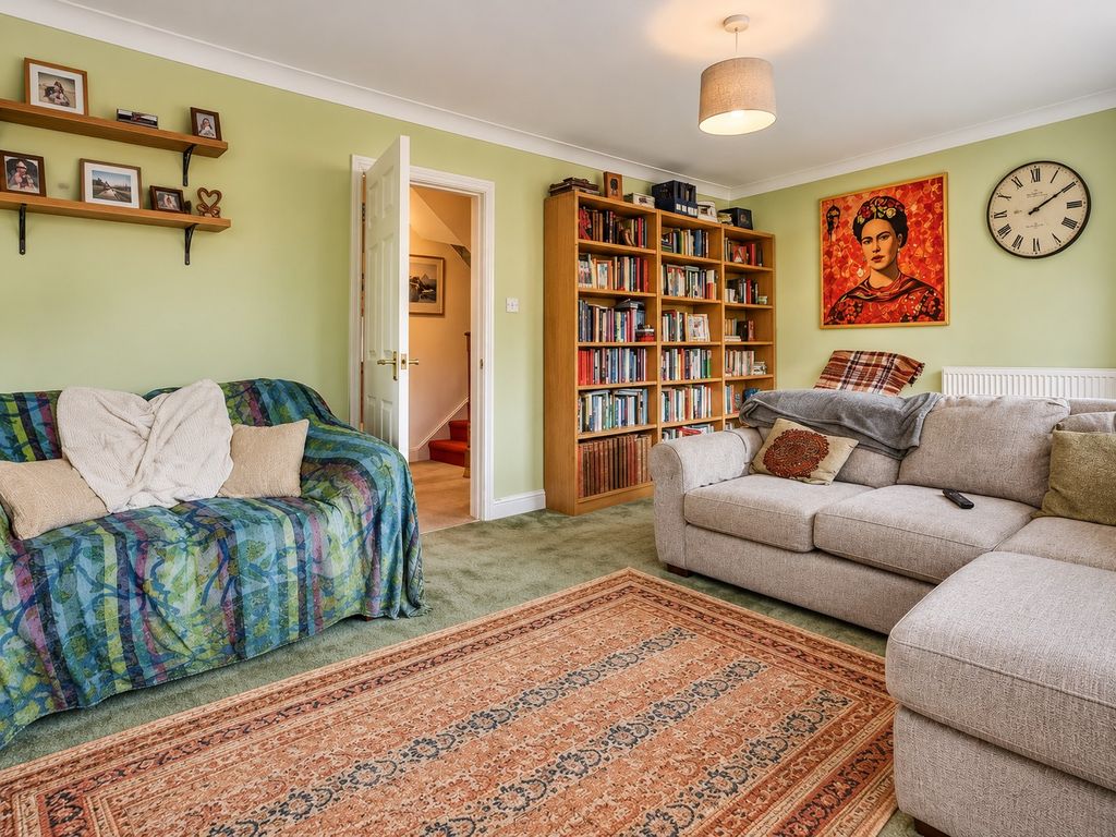 Property photo 3 of 11