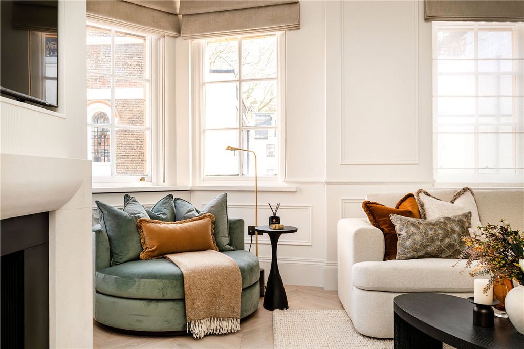 Property photo 3 of 13 Picture 3