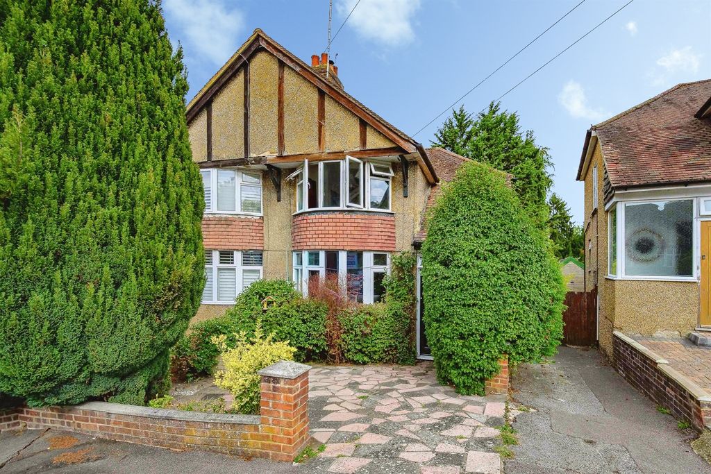 Property photo 1 of 20