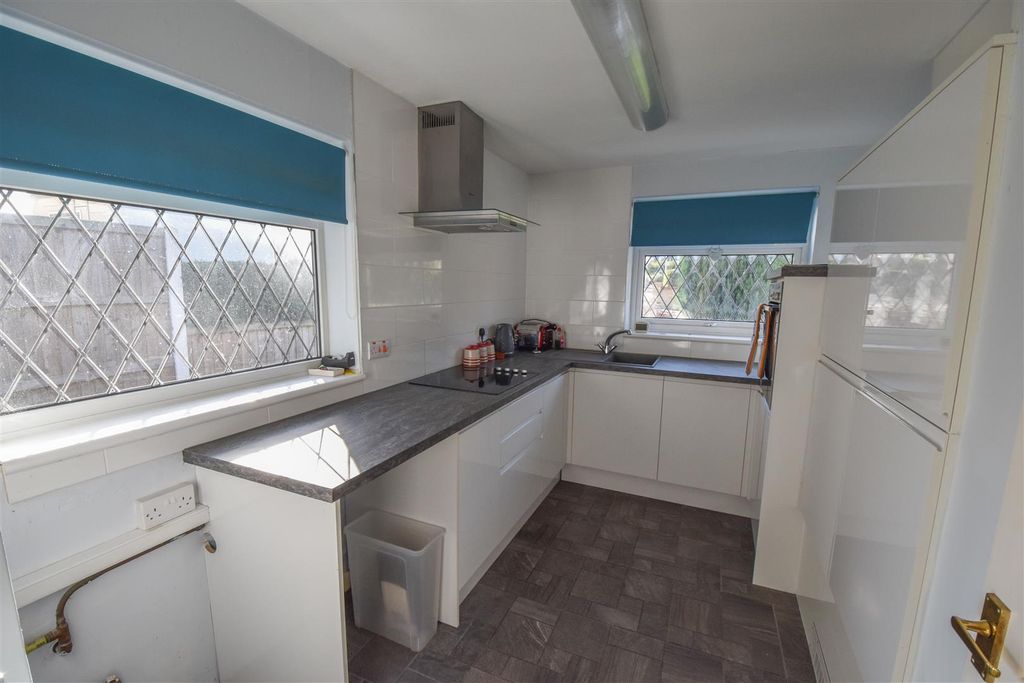 Property photo 2 of 16 Dsc_0268-2.Jpg