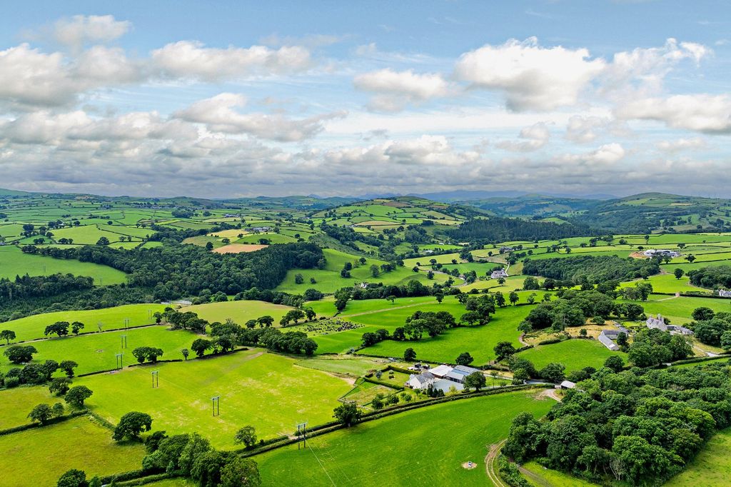 Property photo 1 of 2 Drone View