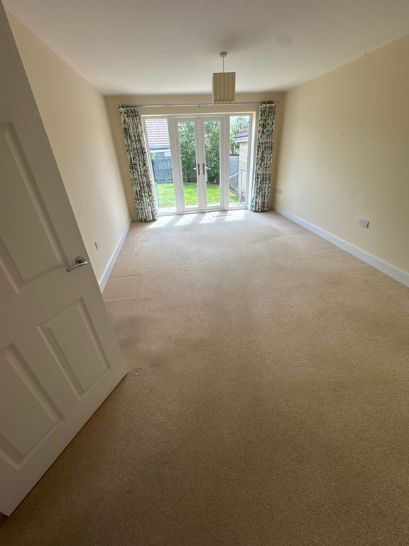 Property photo 3 of 3
